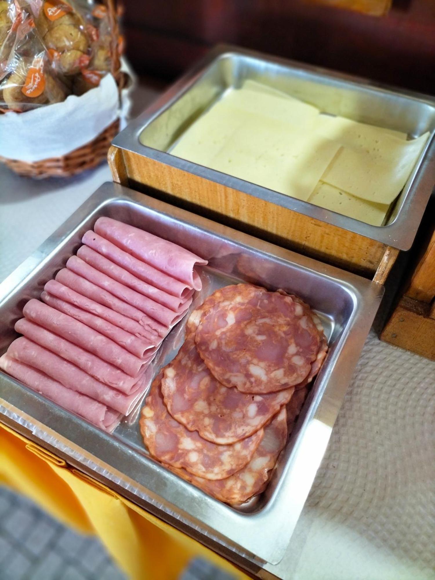 Alojamento Raminho Dos Acores 앙그라두에루이스무 외부 사진